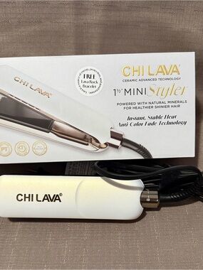 CHI LAVA 1½" Mini Styler Hair Straightener - White